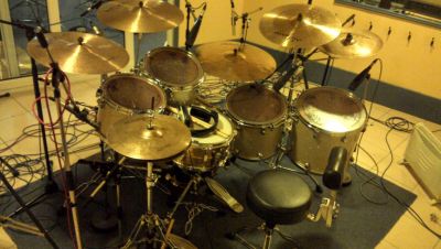 The Straps recording in Pat Collier's studio 27/1/2013 - His drumkit photo by Pete Davies - click to enlarge